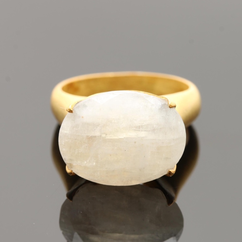 6.75 gold wash/sterling rainbow moonstone ring